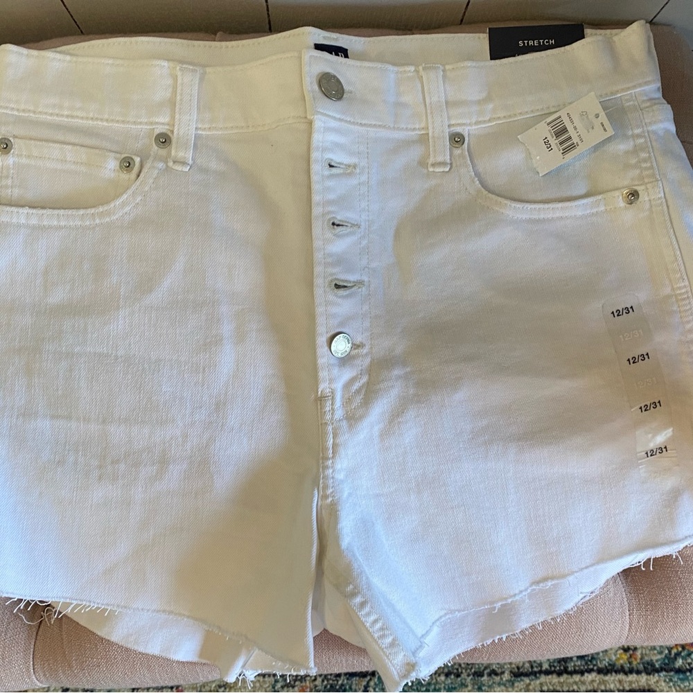 Gap shorts 12
